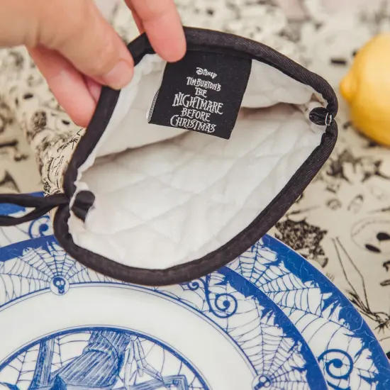 Disney The Nightmare Before Christmas Black and White Kitchen Oven Mitt Glove {5}