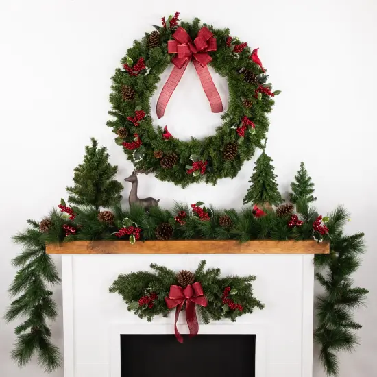 Northlight Artificial Canadian Pine Christmas Wreath - 36" - Unlit Green {3}