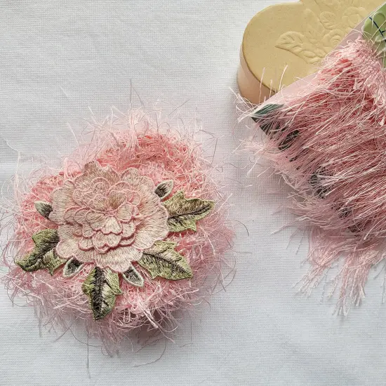 Value Pack of 36 Heart Box with Rose Embossed Lid {6}