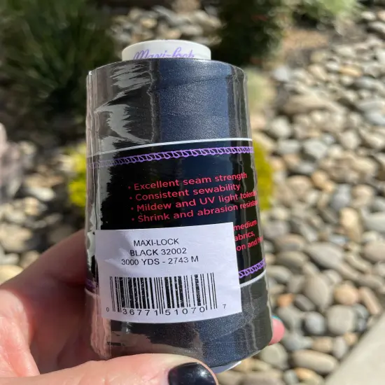 Black Maxi-lock SergerThread {2}