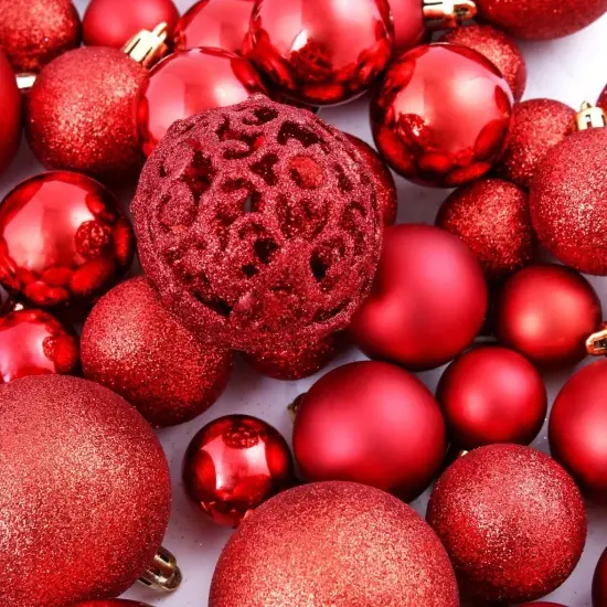 100 Piece of Red Christmas Ball Set {2}