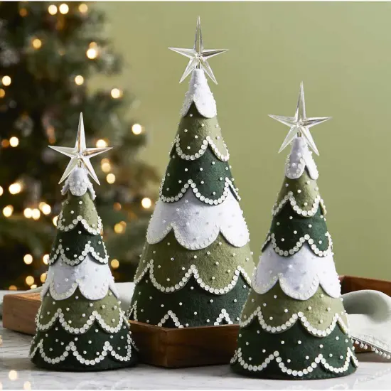 HerrschnersSnowy Pines Shelf Sitters Felt & Sequin Kit Multi {1}