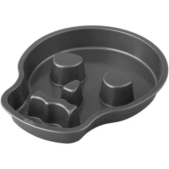 Skull Cake Pan {1}