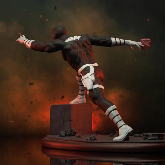 Marvel Premier Collection Bullseye 9 Inch Resin Statue {5}