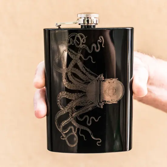 8oz BLACK Steampunk Octopus Flask {4}