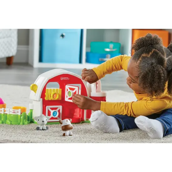 Peekaboo Learning Barn Play Set {3}