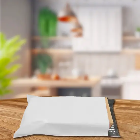 Glossy White Poly Bag Mailer Envelopes | RADYAN&reg; {4}