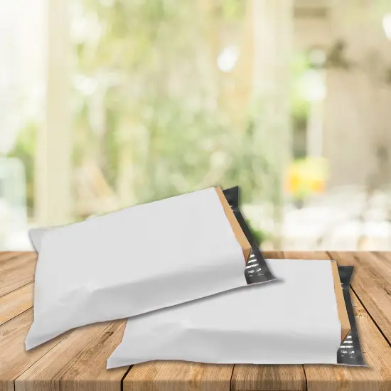 Glossy White Poly Bag Mailer Envelopes | RADYAN&reg; {3}