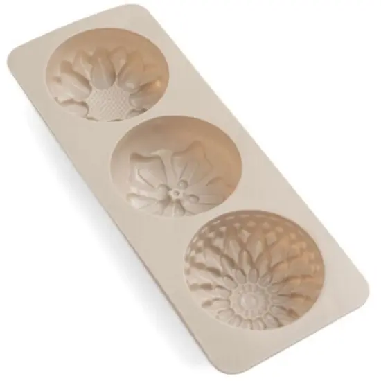 We R Memory Keepers SUDS SOAP Mold, Flower, 3 Cavity 60000240 {4}