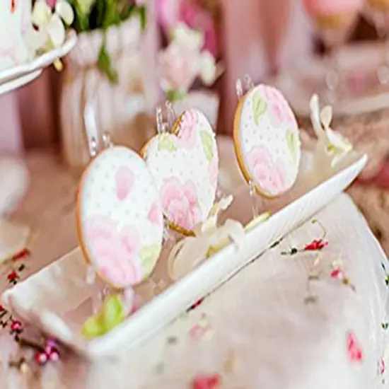 12 Pieces 3 Inch Clear Plastic Easels or Stand/Plate Holders to Display Pictures or Other Items at Weddings, Home Decoration, Birthdays, Tables {4}