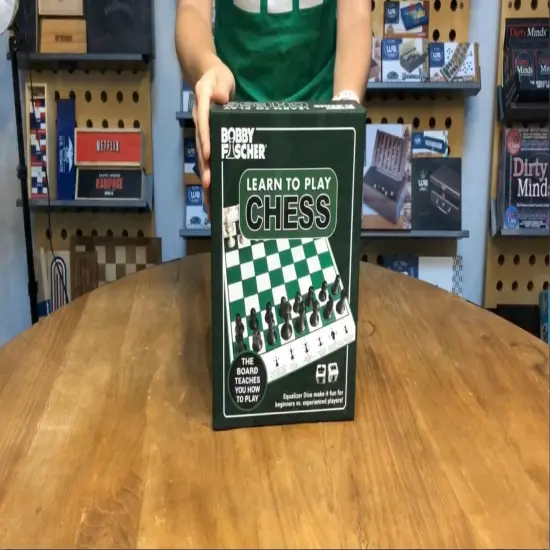 Bobby Fischer Learn to Play Chess Set Board Game {6}