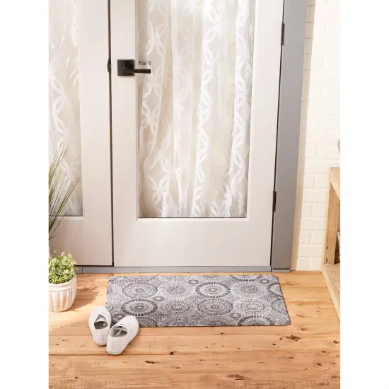 DII Cream and Black Farmhouse Check Rug 2 feet 3 in x 6 feet {3}