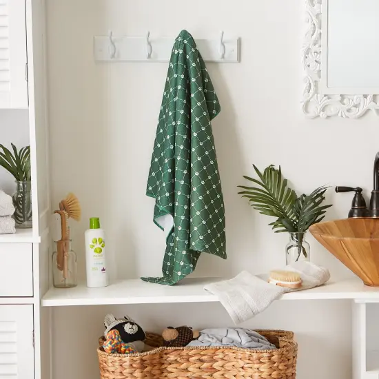 DII Hunter Green Printed Trellis Paw Pet Towel {2}