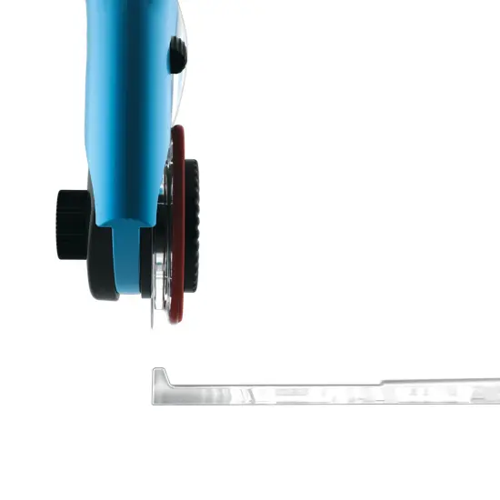 TrueCut 28mm My Comfort Rotary Cutter {3}