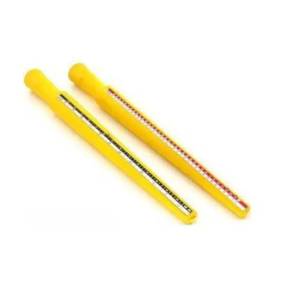 2 Graduated Ring Sticks {1}