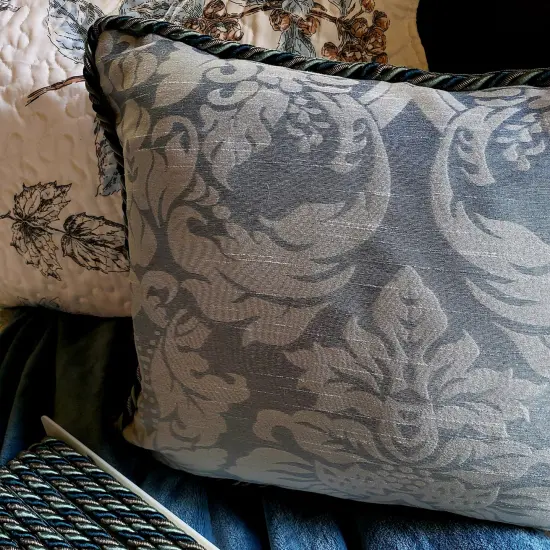 5 yards of Ebony 1/8" Twisted Lip Cord Trim Ivory {4}