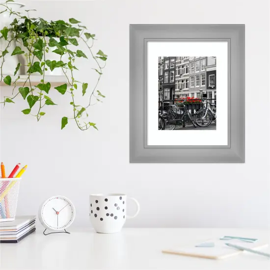 Amanti Art Flair Picture Frame {6}