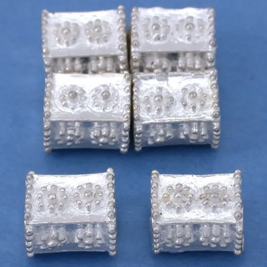 Bali Cube Daisy Flower Bead Silver Plate 10mm 17g App 5 {1}