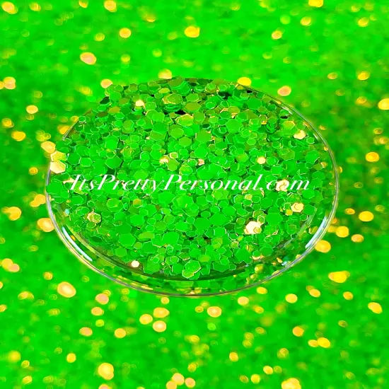 &ldquo;GREEN Light Show XL&rdquo;-GLOW Glitter {3}