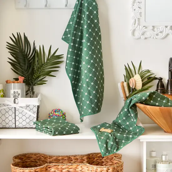 DII Hunter Green Printed Trellis Paw Small Pet Towel (Set of 3) {1}