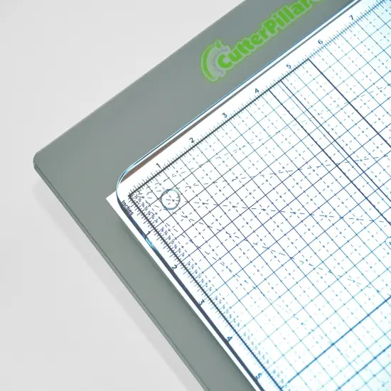 The First Add-on for the Glow&nbsp;Ultra-hard, Safety Glass Full Grid & Measuring Self-healing Cutting mat {4}