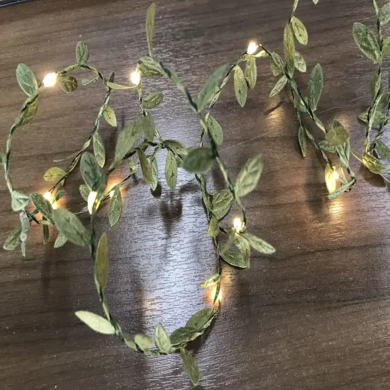 Perfect Holiday Leaf Fairy Lights - Battery Operated Gold {4}