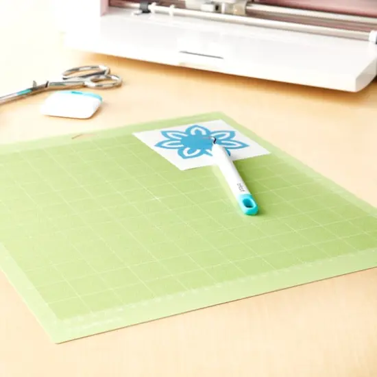 Cricut&reg; StandardGrip Adhesive Cutting Mat {3}