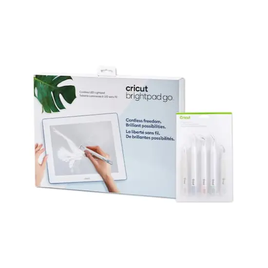 Cricut&reg; BrightPad Go&trade; Weeding Bundle {1}