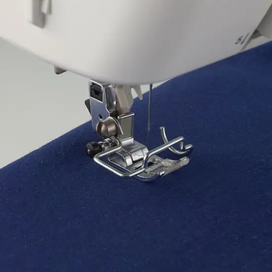 Brother ST531HD Strong & Tough 53 Stitch Sewing Machine with Finger Guard {4}