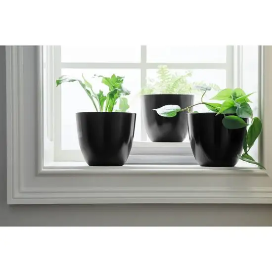 Krylon&reg; D&eacute;cor Selects Gloss Paint & Primer Black {6}