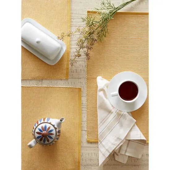 DII&reg; 2-Tone Ribbed Placemats, 6ct. Honey gold and white {9}