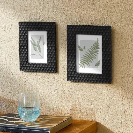 Glitzhome&reg; Black Honeycomb Resin Tabletop Picture Frame Set {3}