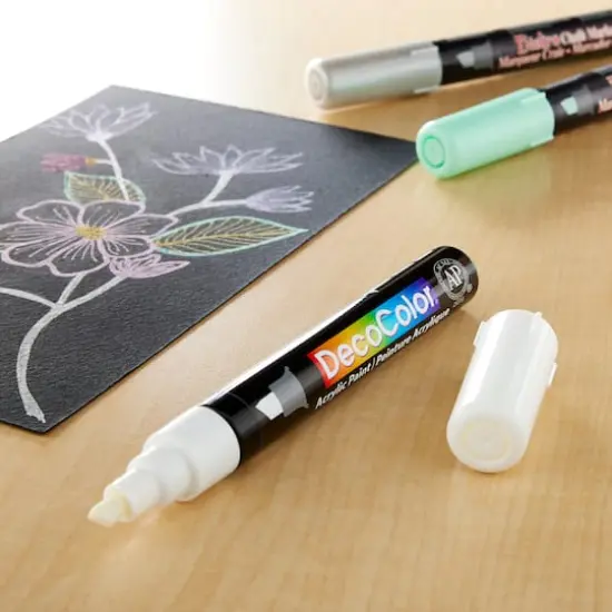 DecoColor&trade; Chisel Tip Acrylic Paint Marker White {3}