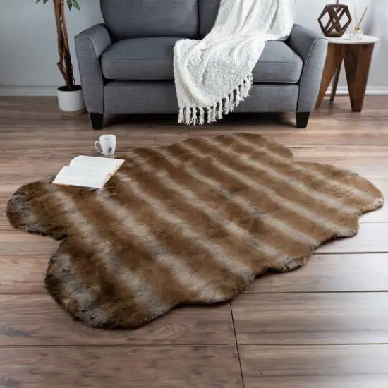 Hastings Home Brown Faux Sheepskin Fur Rug, 4ft. x 5ft. {3}