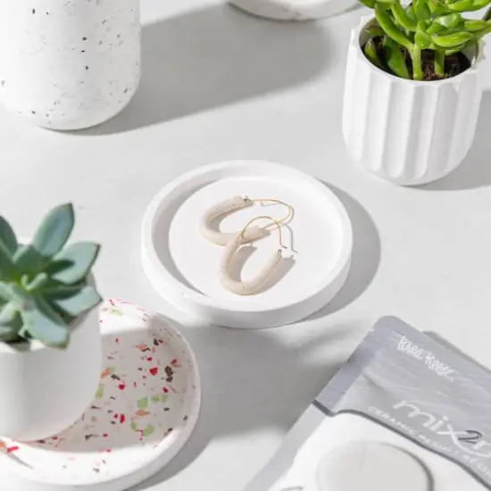 Brea Reese&reg; Mix2Mold&trade; White Ceramic Resin, 2lb. {3}