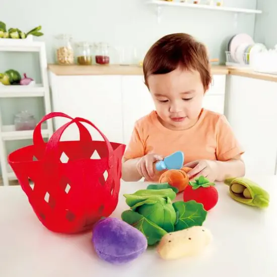 Hape Toddler Vegetable Basket Kitchen Food Playset {7}