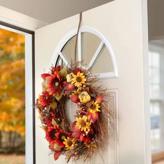 Haute Decor HighProfile&trade; 16.5'' Oil-Rubbed Bronze Wreath Hanger {3}