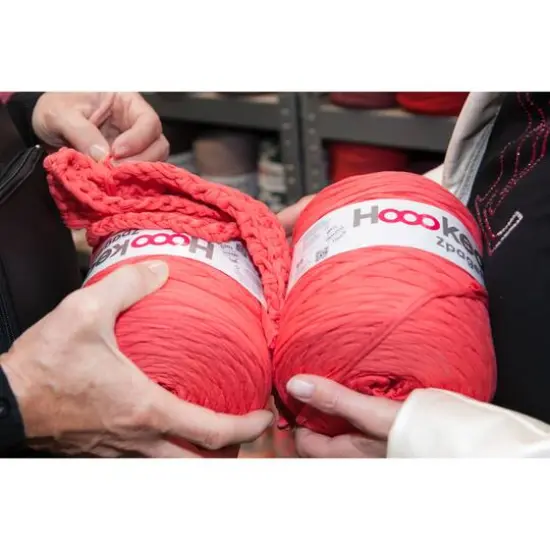 Hoooked Zpagetti Yarn Fiesta Red {3}