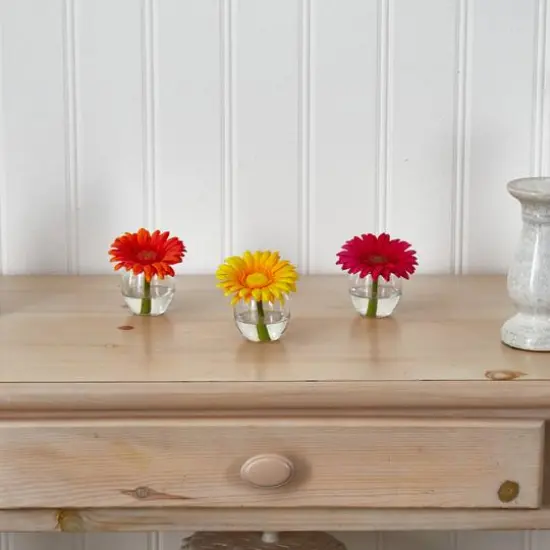 4" Daisy Artificial Arrangement in Glass Vase Set {4}