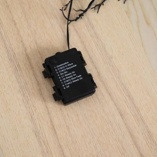 23" Pre-Lit Halloween Black Wreath {7}