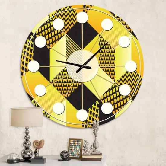 Designart 'Retro Hexagon Pattern Ii Mid-Century Modern Wall Clock {1}