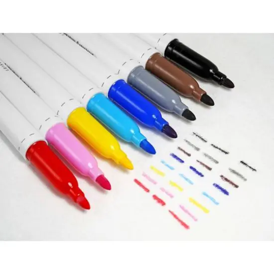 Leisure Arts&reg; 8 Color Stitchery Fabric Marker Set {3}