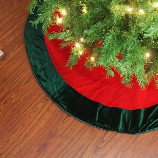 60" Red & Green Traditional Christmas Tree Skirt {4}