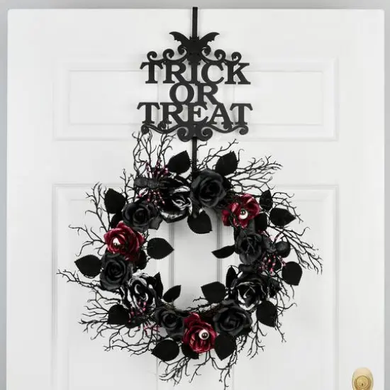 19" Halloween Trick or Treat Wreath Hanger {5}