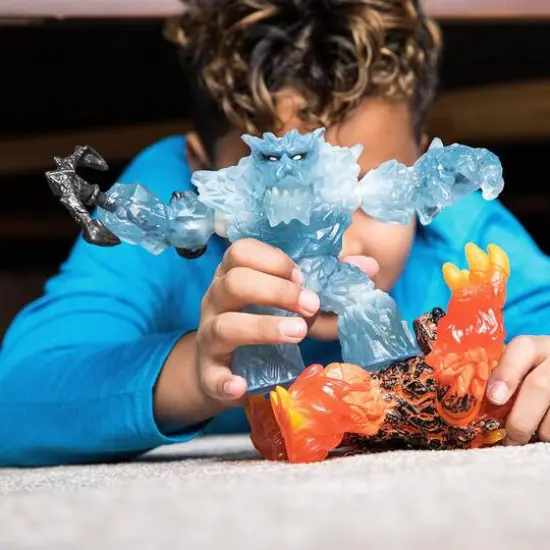 schleich&reg; Eldrador&reg; Creatures Ice Giant Action Figure {5}