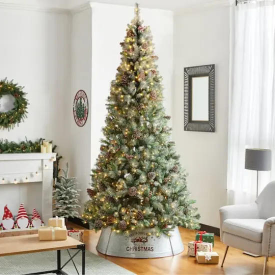 Glitzhome&reg; 40.5" Christmas Galvanized Metal Truck Tree Collar {5}