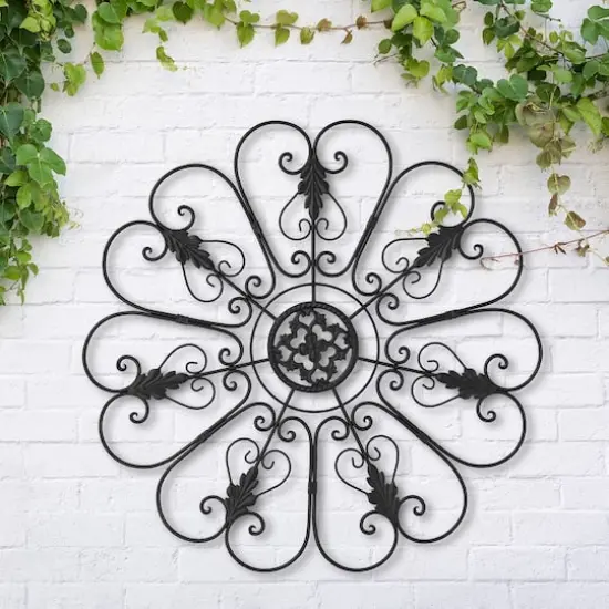 Glitzhome&reg; 23.75" Traditional Iron Scroll Wall D&eacute;cor {3}