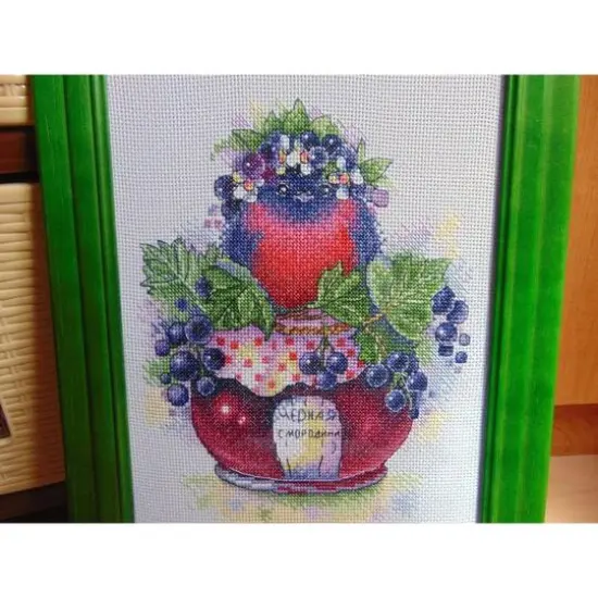 MP Studia Singing Currant Cross Stitch Kit {8}