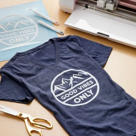 Cricut&reg; Smart Iron-On&trade; Glitter Heat-Transfer Vinyl White {6}