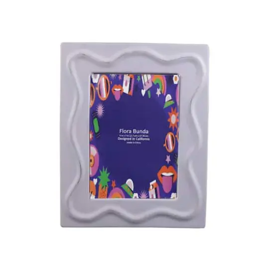Flora Bunda&reg; 5" x 7" Lilac A Curve Line Ceramic Frame {1}